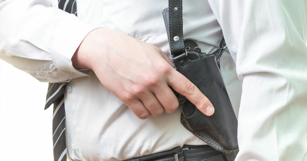 Concealed carry shoulder holster