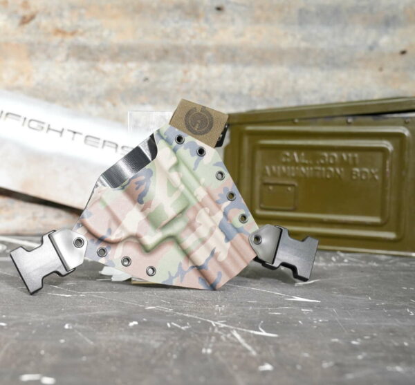 Taurus 608| Multicam/Black | Righthand | Opened End | Kenai | K486
