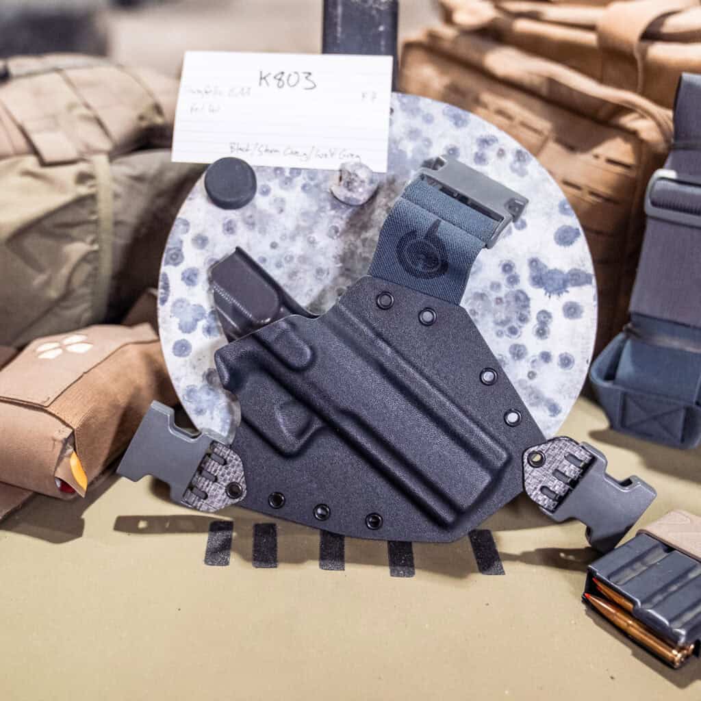 EAA TANGFOLIO| Black/Storm Grey | Righthand | Closed End | Kenai | K803