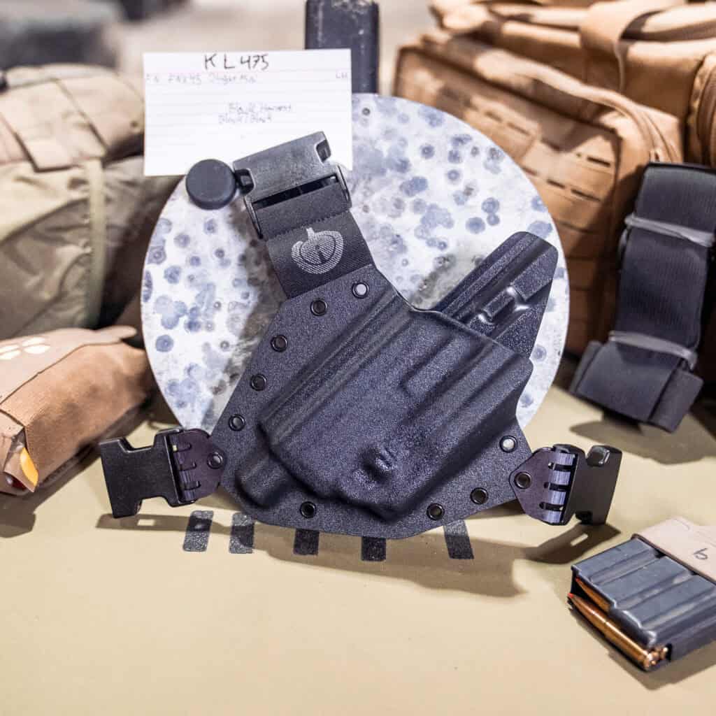 FN FNX45| OLIGHT MINI| Black/BLACK | Lefthand | Threaded | Light Bearing Kenai | KL475