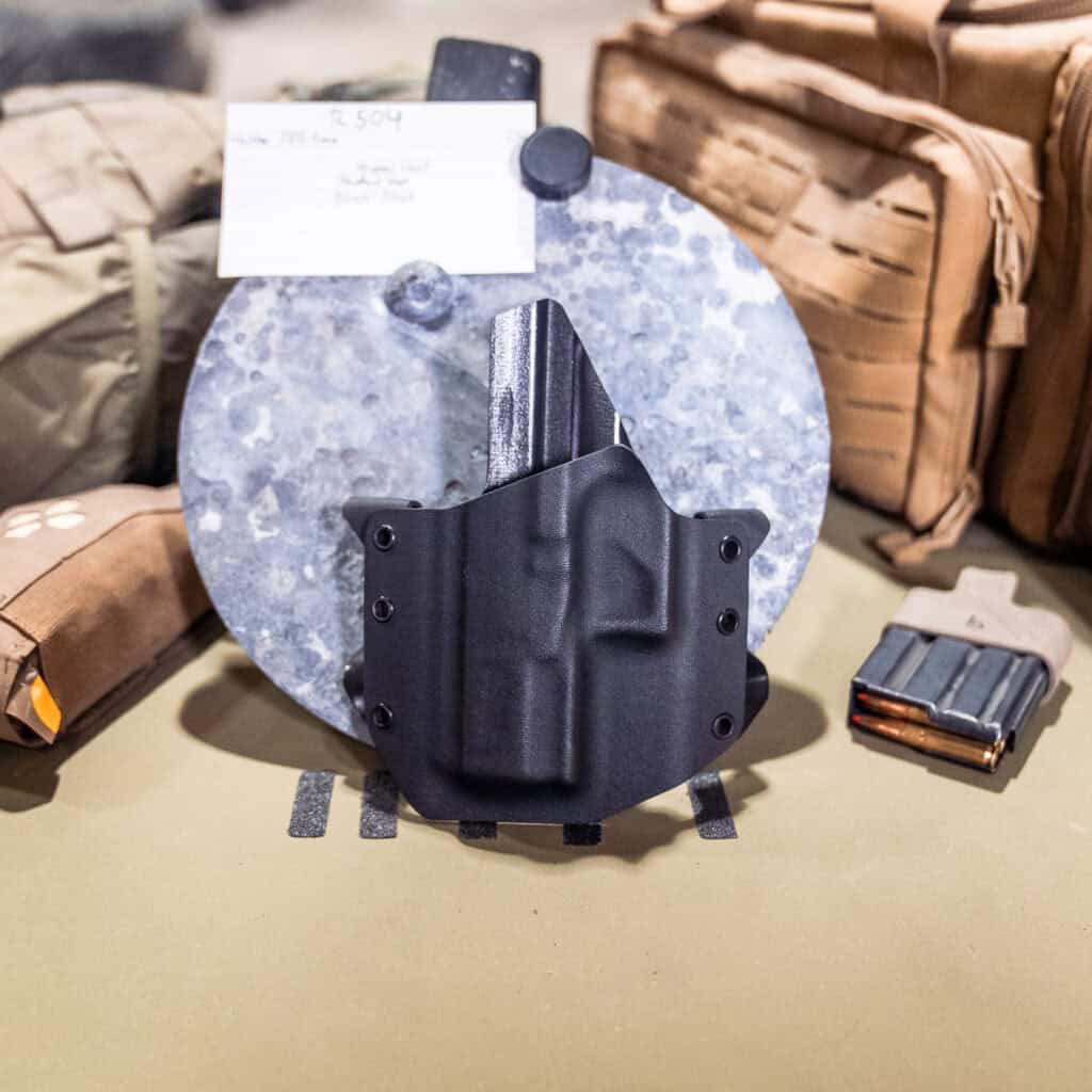 Walther PPQ 9mm| Black/Black | Lefthand | Closed End | 0° Cant| Ronin | R504