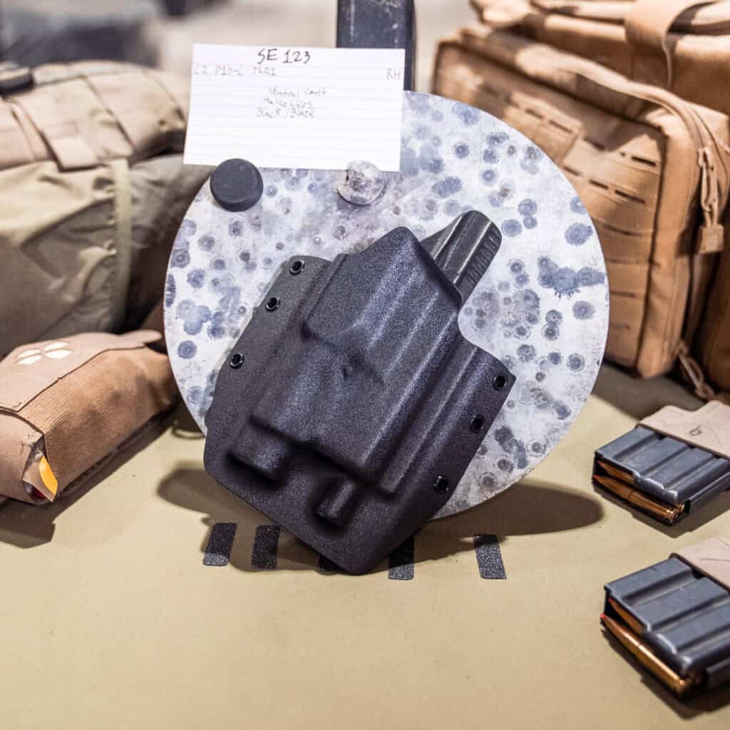 CZ P10C| TLR1| Black/Black | Righthand | Threaded | Sentinel | SE123